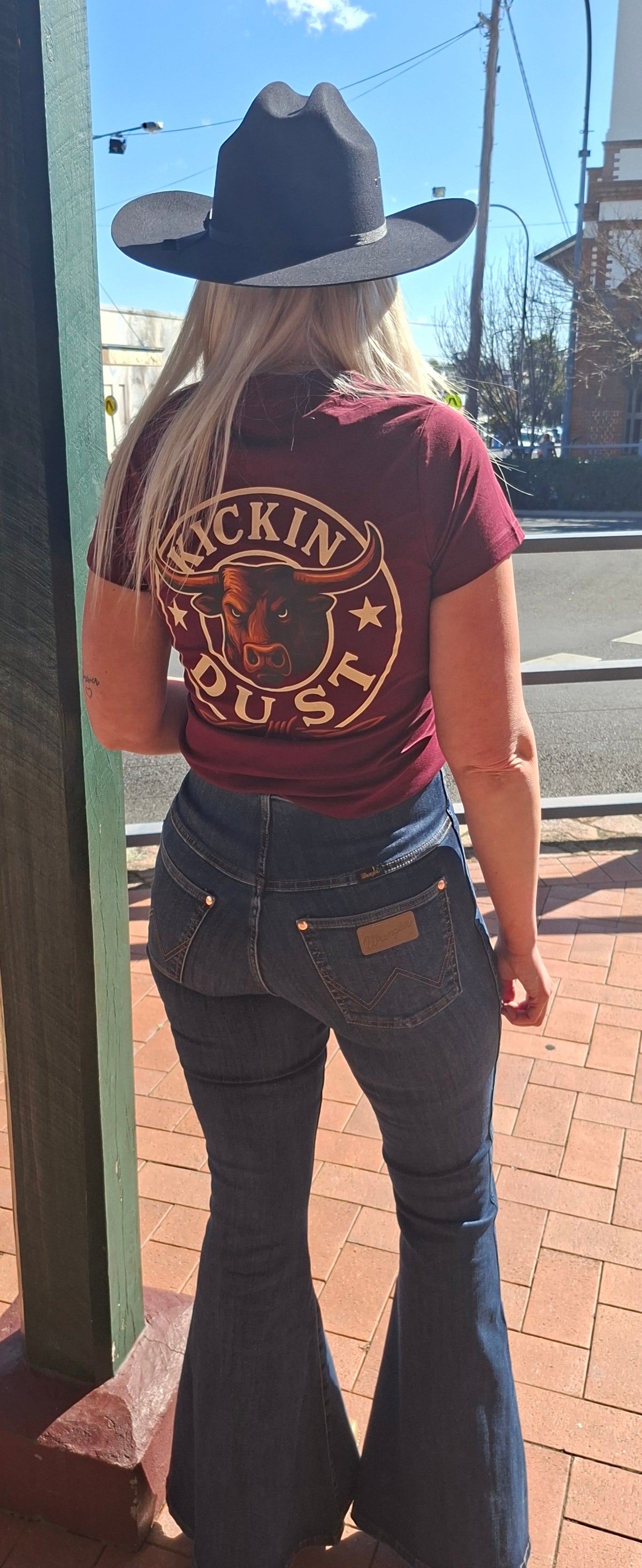 Kickin Dust t-shirt ( maroon ladies )