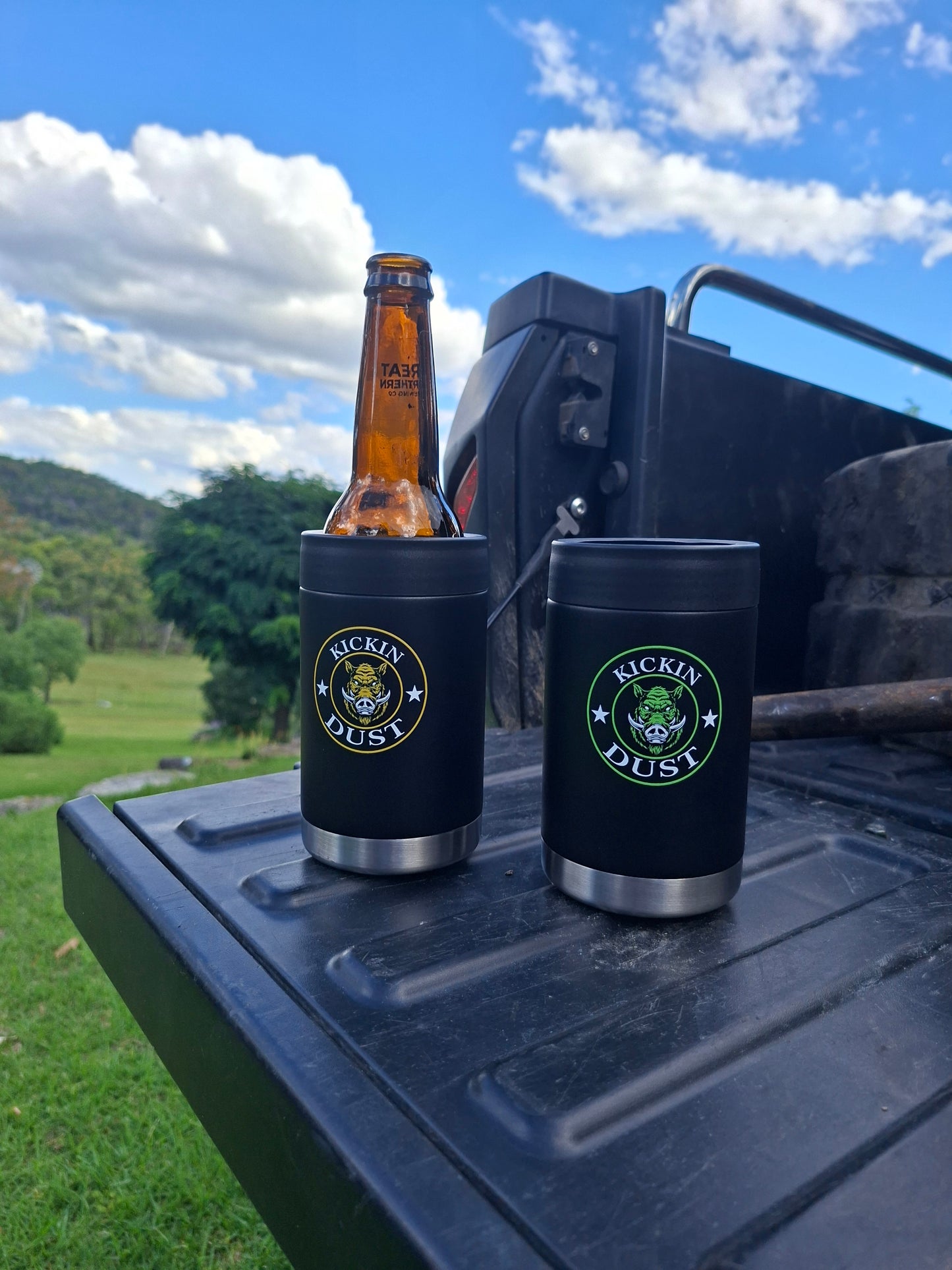 KICKIN DUST ALUMINIUM STUBBY COOLER