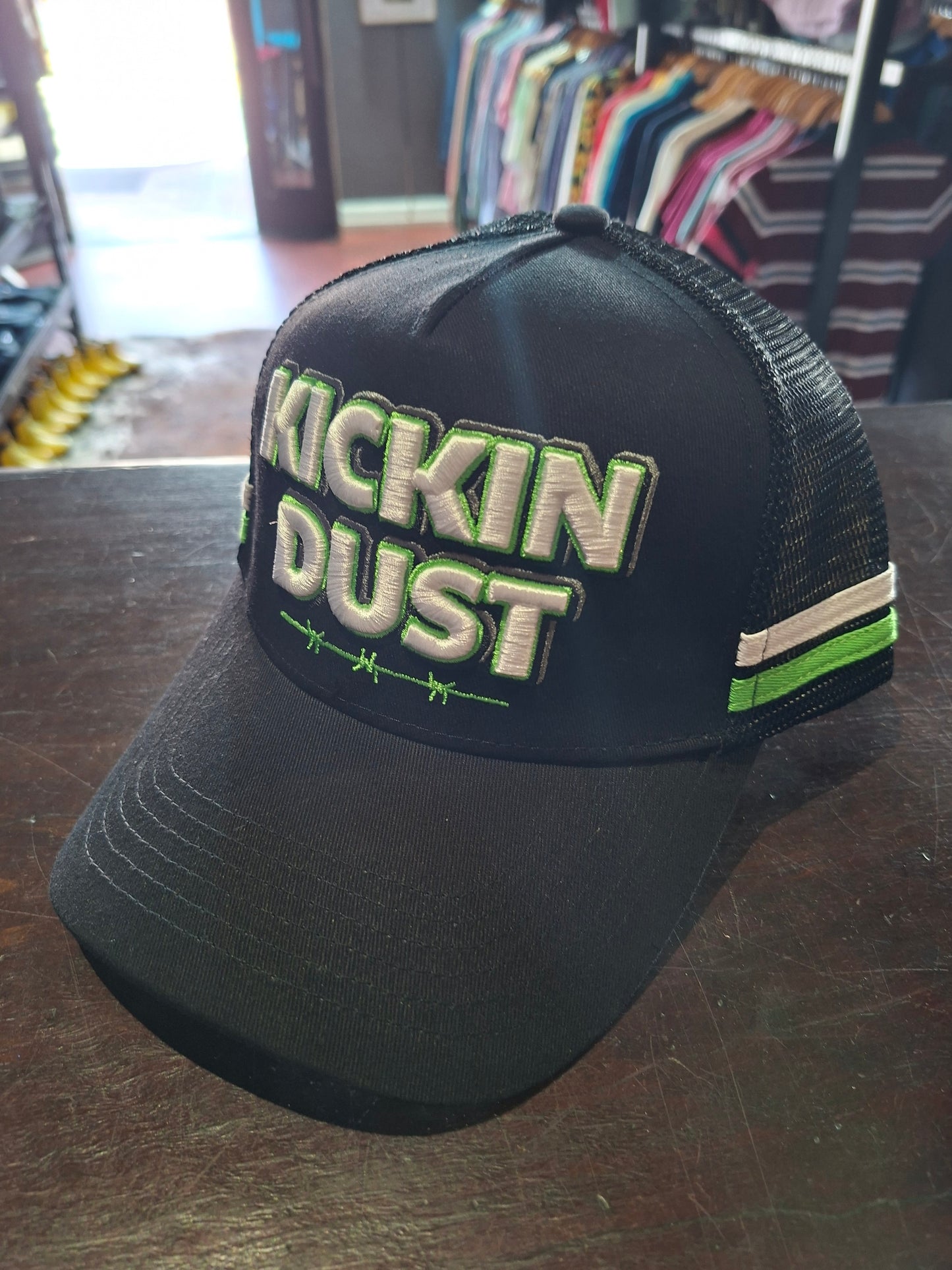 kickin dust small trucker caps