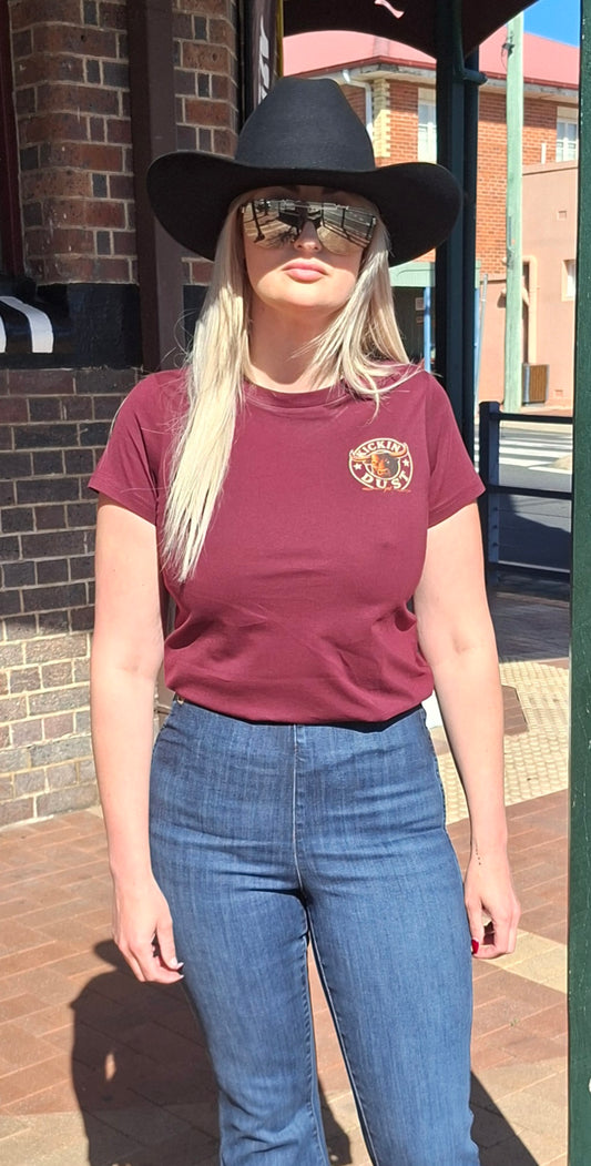 Kickin Dust t-shirt ( maroon ladies )