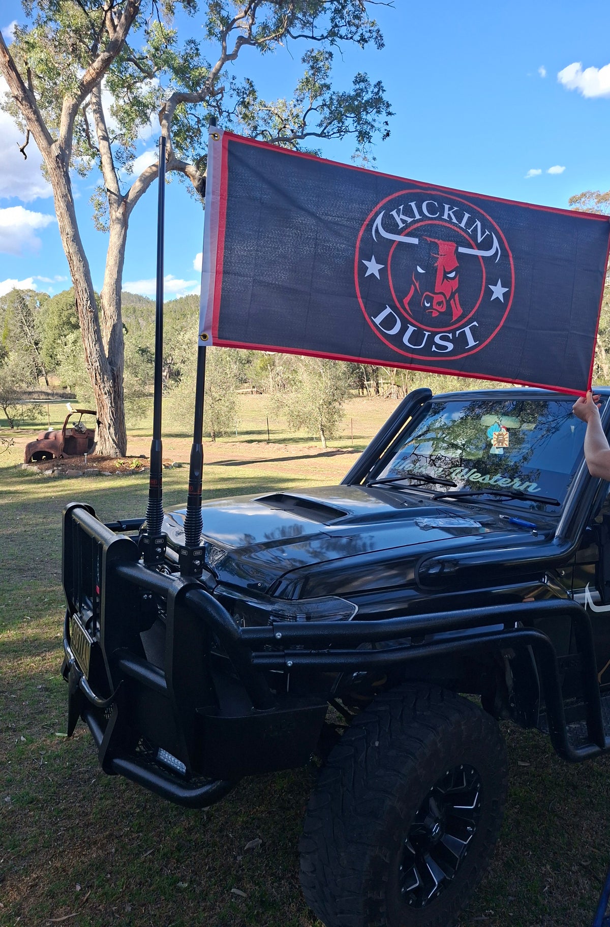 KICKIN DUST FLAGS