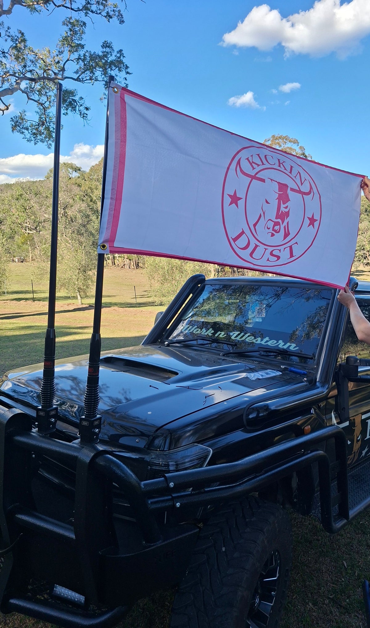 KICKIN DUST FLAGS