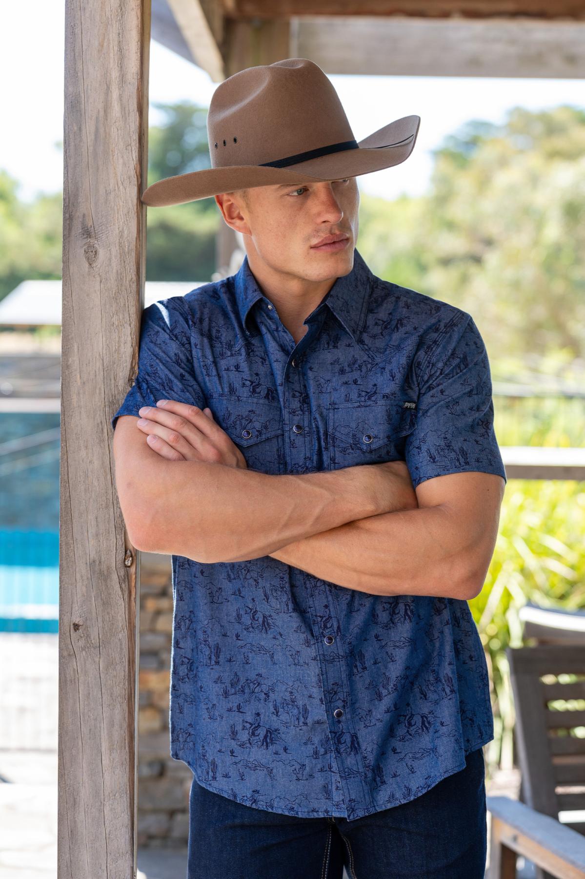 MEN’S TRAVIS PRINT WESTERN SHORT SLEEVE SHIRT