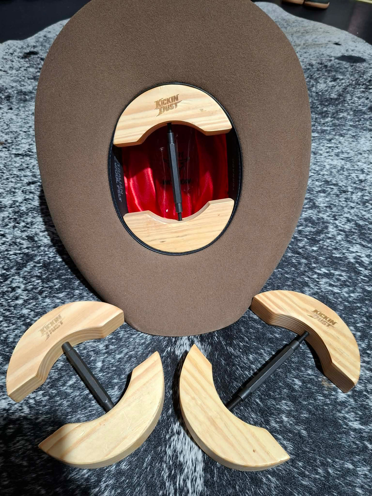 kickin dust hat stretcher